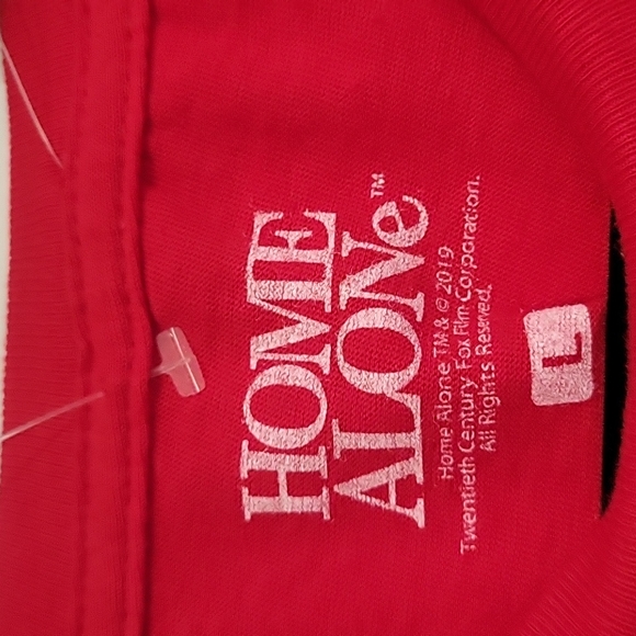Home Alone Merry Christmas ya filthy Animal NWT T shirt sz L movie Holiday - Picture 4 of 4